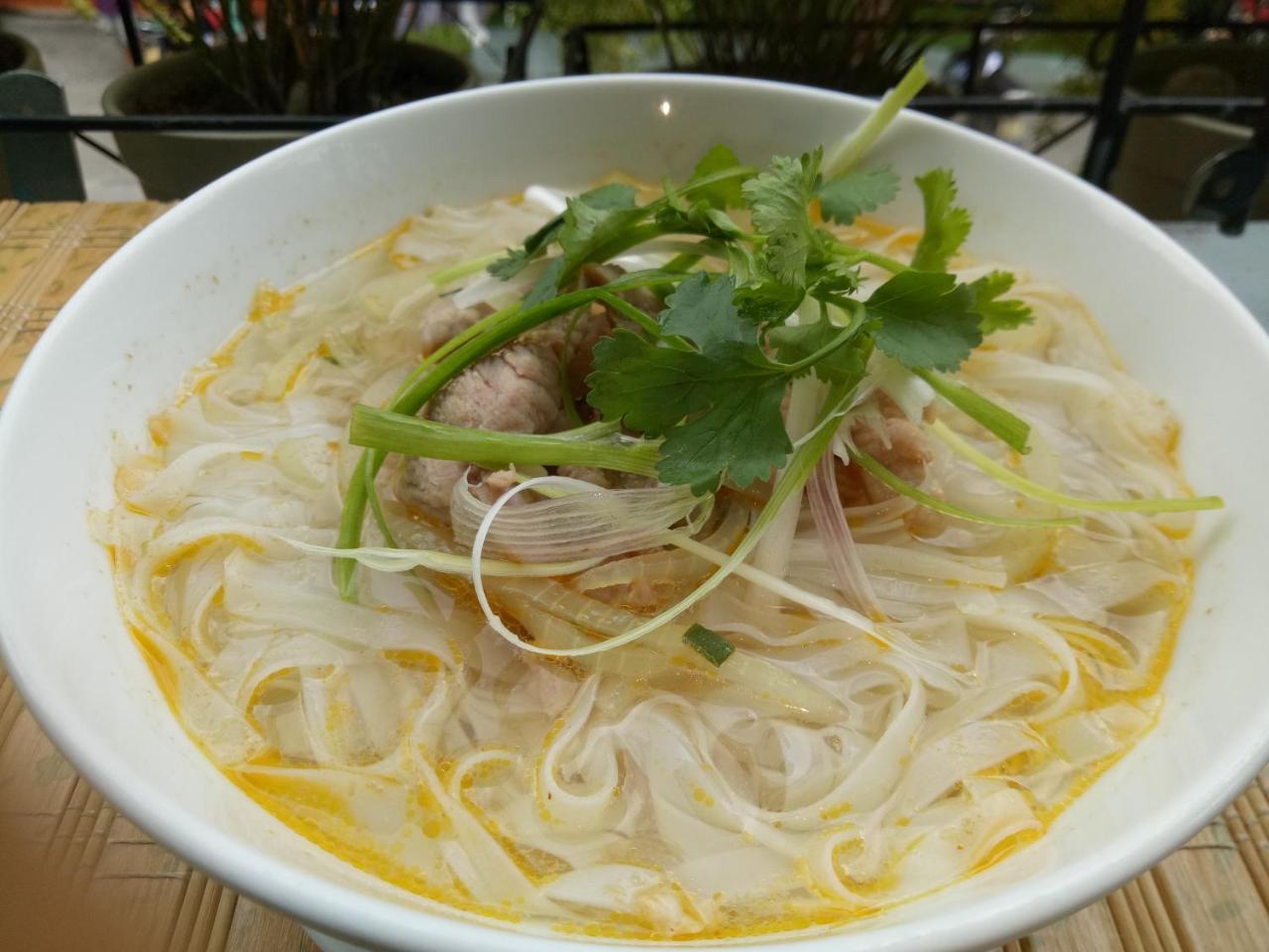 闳河酒店 胡志明市 外观 照片